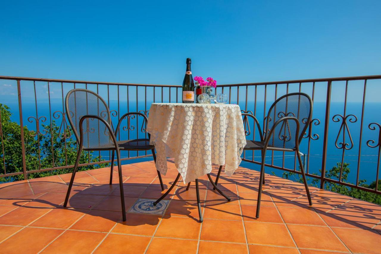 Nido Degli Dei Villa อาเจโรลา ภายนอก รูปภาพ