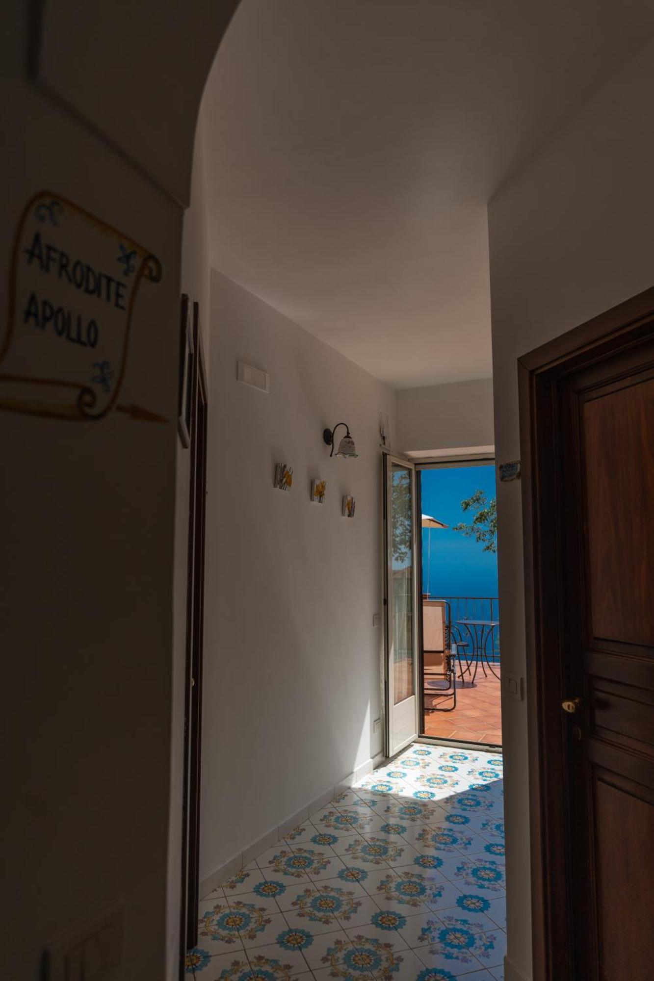 Nido Degli Dei Villa อาเจโรลา ภายนอก รูปภาพ